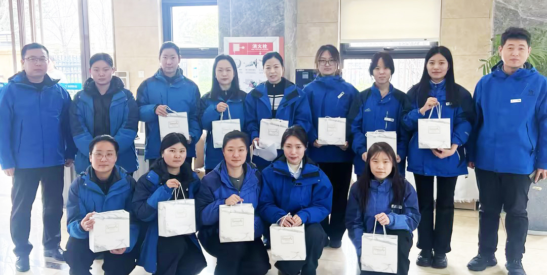 致敬巾帼奋斗者 | 恒创环保开展“三八”妇女节暖心慰问活动